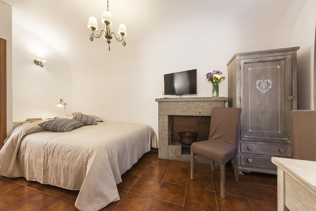 تاركوينيا B&B I Tre Camini الغرفة الصورة
